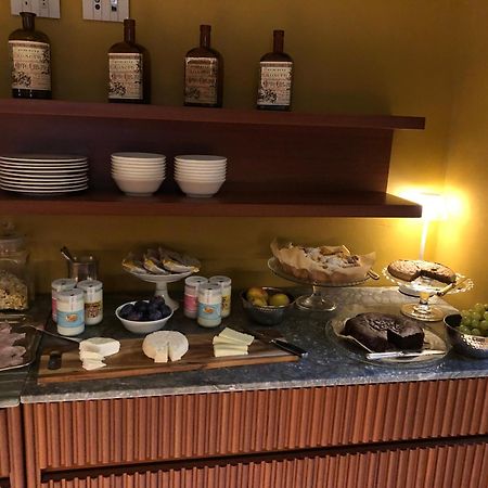 モンドヴィ Palazzo Fauzone Relais Bed & Breakfast エクステリア 写真