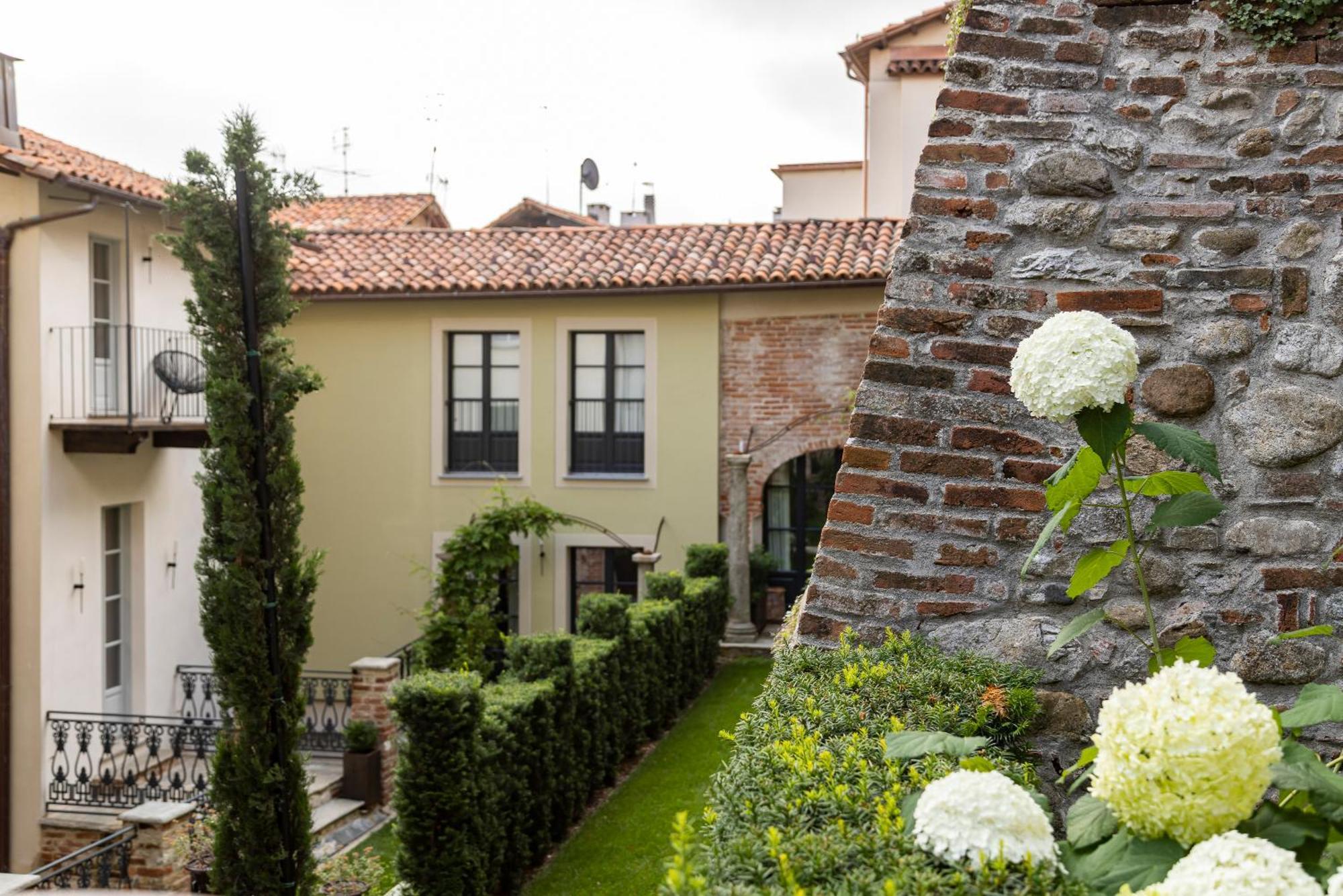 モンドヴィ Palazzo Fauzone Relais Bed & Breakfast エクステリア 写真