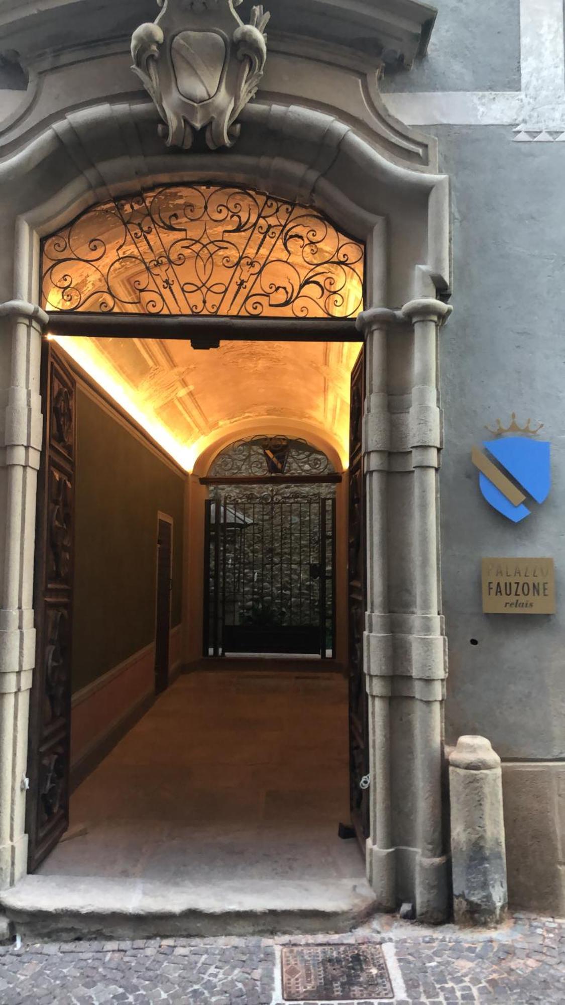 モンドヴィ Palazzo Fauzone Relais Bed & Breakfast エクステリア 写真
