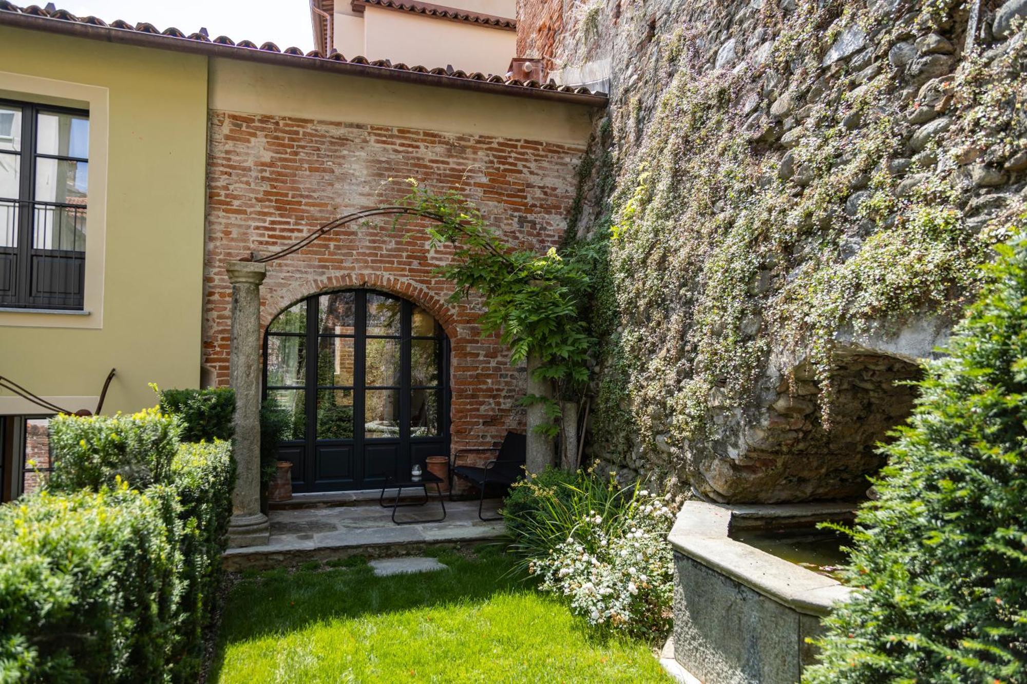 モンドヴィ Palazzo Fauzone Relais Bed & Breakfast エクステリア 写真